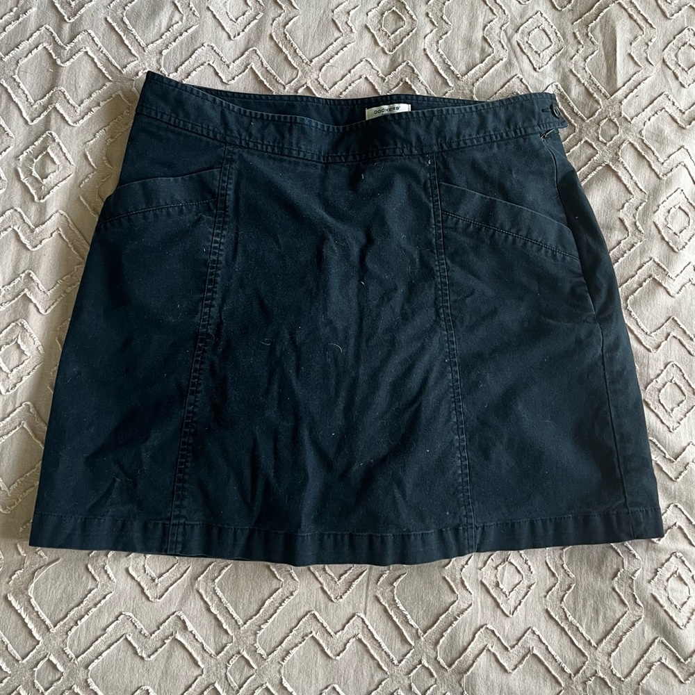 Cute vintage black, denim, dockers skort